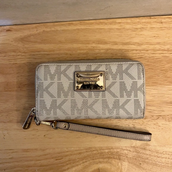 Michael Kors Monogrammed Pattern Gold-Tone Plate Women's Wristlet - Picture 2 of 14